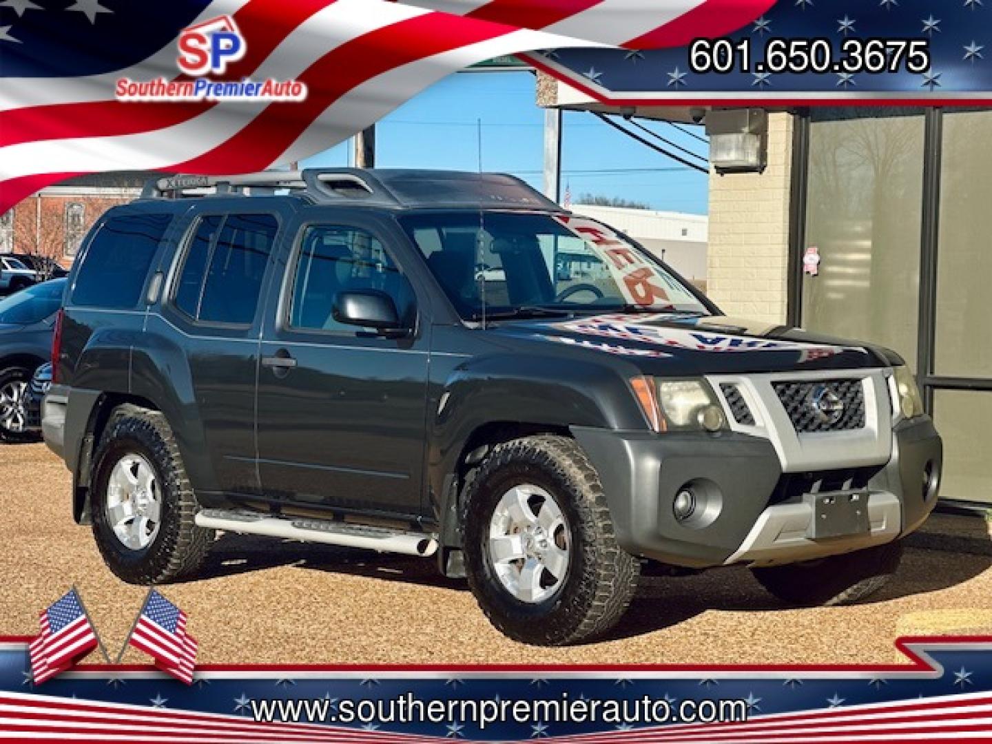 2010 GRAY NISSAN XTERRA S; SE; X; OFF (5N1AN0NU8AC) , located at 922 W. Beacon St., Philadelphia, MS, 39350, (601) 650-3675, 32.770447, -89.127151 - Photo#0